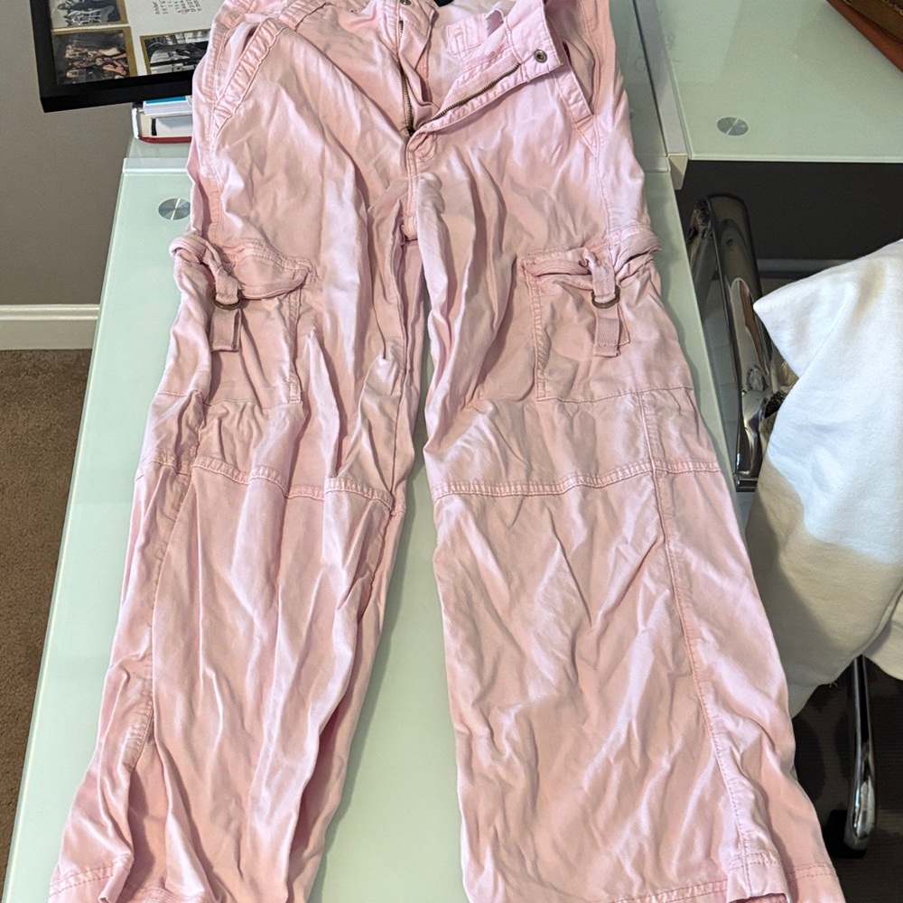 American Eagle Outfitters Light Pink Capris